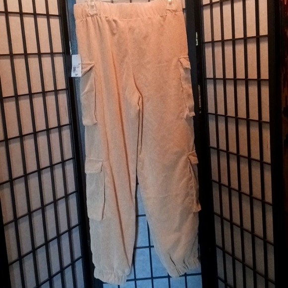 NWT Forever 21 lounge pants. - Picture 7 of 9